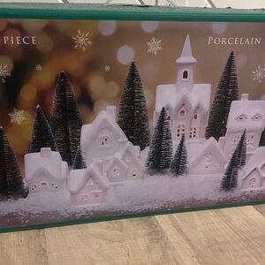 Porcelain LED Winter Village Set - White and Black